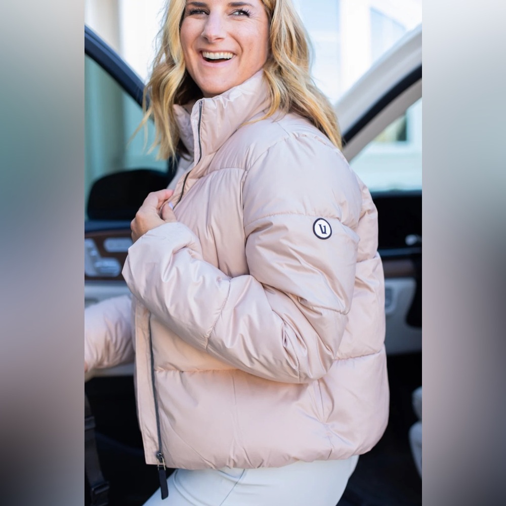 NWT Vuori Hudson Insulated Jacket in Buff Size XS